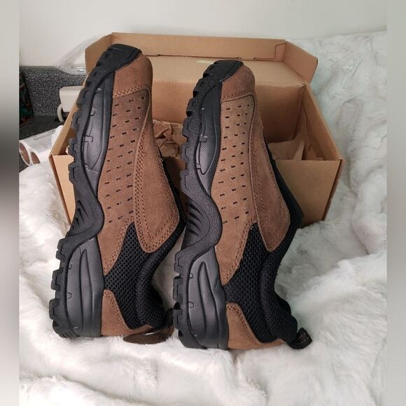 NIB Redhead xtr trainer II Size 8M - Picture 5 of 7